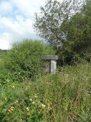 Le portique sur le ry d'Aisne