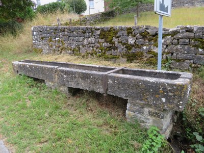 Ancien lavoir-abreuvoir