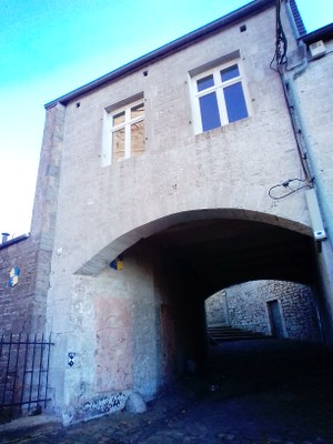 La Fausse Porte