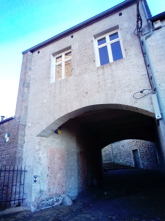 La Fausse Porte