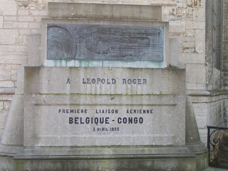 Monument en l’honneur de Léopold Roger