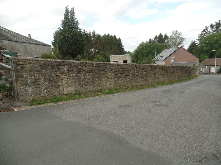 Mur de jardin clos