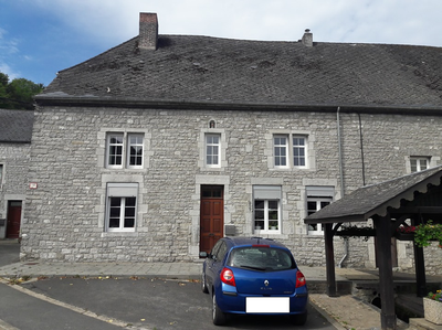 Les écussons de la rue des Fontaines