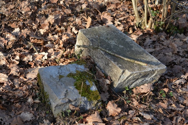 Anciennes bornes