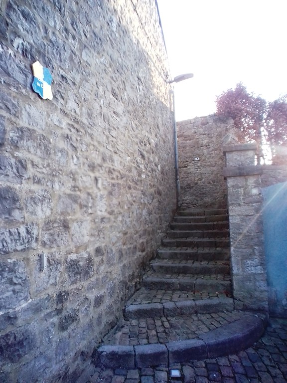 Le chemin du Castel